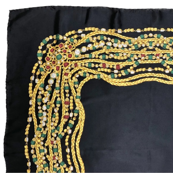 ✨🛍️ Chanel Black Jewelry Pattern Silk Scarf - Picture 2 of 7